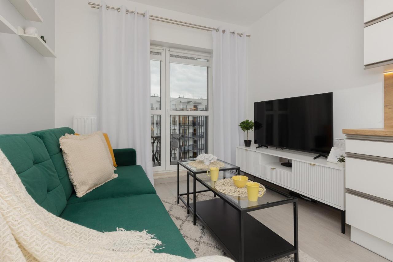 Cozy Apartment With Parking Bakalarska By Noclegi Renters Варшава Экстерьер фото